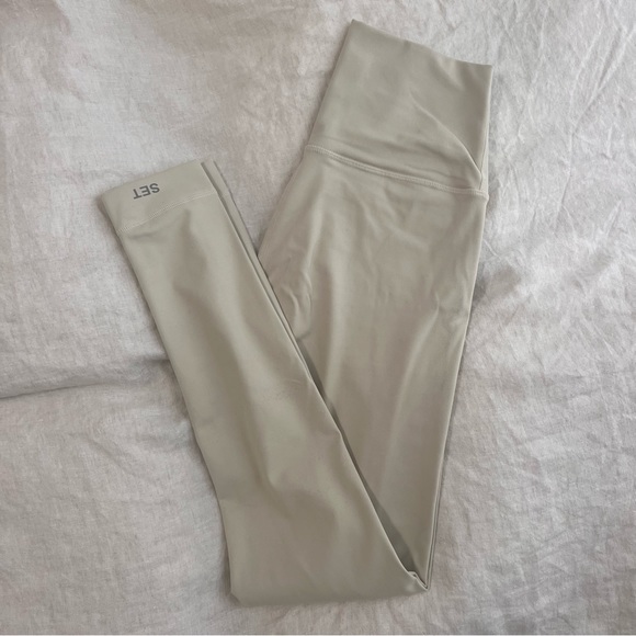 SET ACTIVE LEGGINGS - Picture 1 of 4